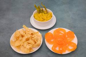 Kesar Jalebi [250 Gms] + Papdi Gathiya [250 Gms]