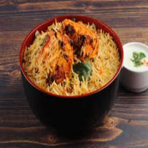 Momos Biryani Spl.