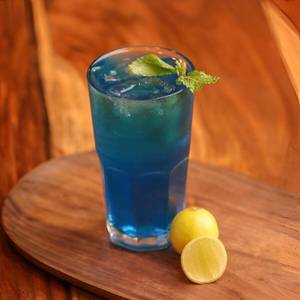Blue Curacao Mojito