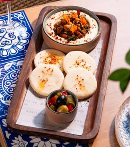 Warm Mushroom Hummus