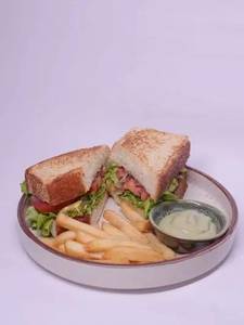 Pesto Cottage Cheese Roll 