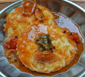 Idli sambhar  [4 piecse]