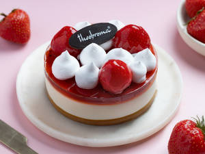 Strawberry Bento Cheesecake [320gm]