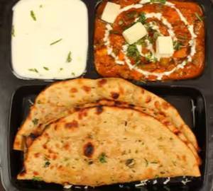 2 Laccha Paratha With Panjabi Kadhai Paneer