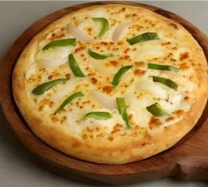 Onion Capsicum Pizza