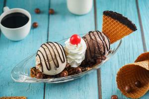 Sea Salt Caramel Chocolate Sundae