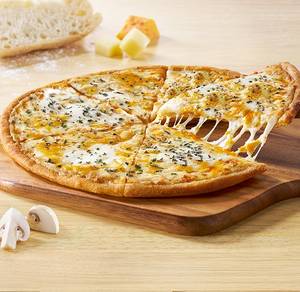 Sourdough Slim Classic Truffle Veg Pizza (Med)