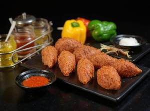 Pizza Kurkure Momos (6Pcs)