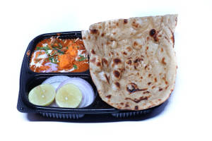 Paneer Tikka Masala + Tandoor Roti 2 / 1 Butter Naan+ Salad