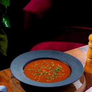 Smoky Tomato & Roasted Garlic Soup