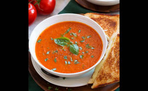 Tomato basil soup