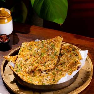 Stuffed Chilli Cheese Garlic Naan