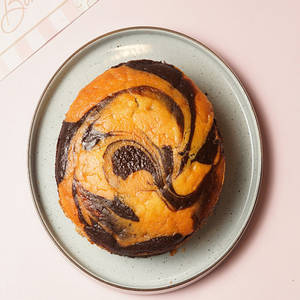 Marble Dry Cake