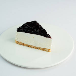 Blueberry Cheesecake Slice (100g)