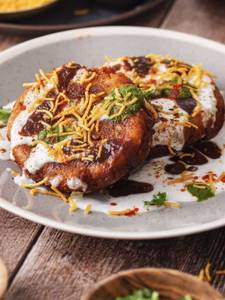 Aloo Tikki Chaat