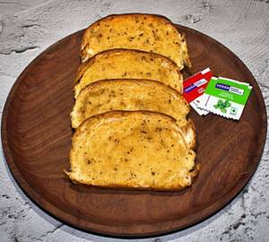 Masala Garlic Bread