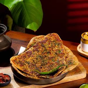 Mirchi Lasoon Ka Paratha