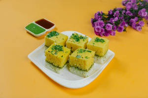 Sandwich Dhokla [250 Gms]