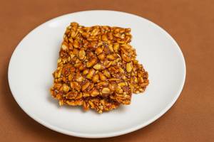 Til Peanut Chikki