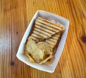 Chicken cheese sandwich with wafers
