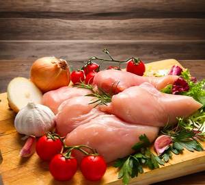 Chicken Curry Cut 1Kg+Onion 1 Lkg+Potato 1 Kg( Garlic+Jinger+Green Chilli 300 Gram)