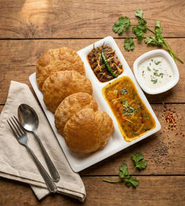 Poori Aloo & Channa
