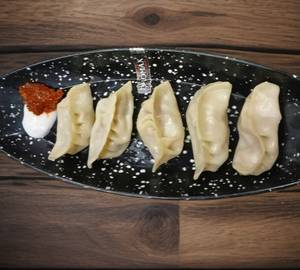 Steamed chicken momo [5 pieces]