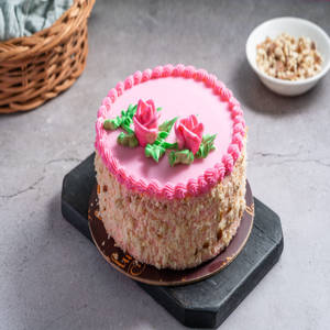 Strawberry Butter Cream Cake 500 Gm