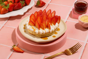 Strawberry & Maple Syrup Pancake