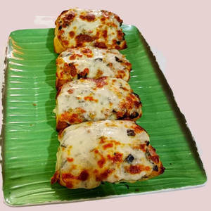 Masala Garlic Bread