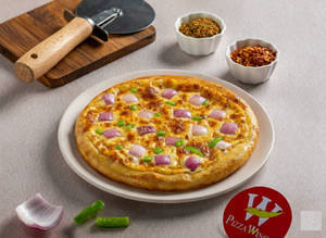 Onion & Capsicum Pizza Pie