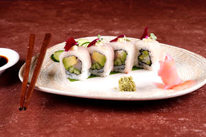 Hamachi Avo