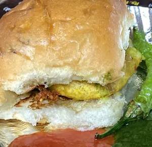 Peri mayo vada pav [1 pc]
