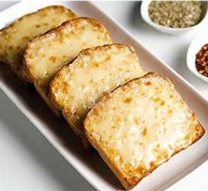 Cheese garlic bread