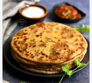 Aloo prantha [2 pieces]