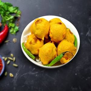 Aloo Bonda - 8 Nos ( No Chutney, No Sambar )