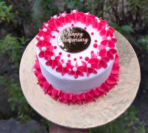 Eggless Mini Strawberry Cake [300 Gram]