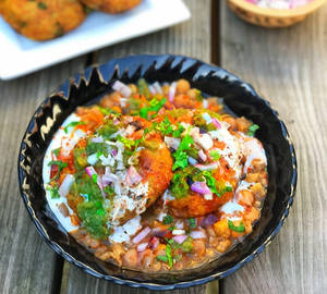 Dahi Aloo Tikki Chaat