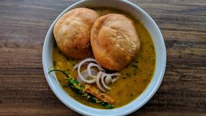 Kachori with aloo sabzi