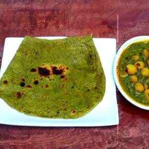 Palak Paneer Chole Roti Thal