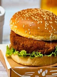 CHICKEN TIKKA BURGER 