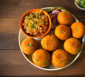 Fried Litti (3 Pcs)