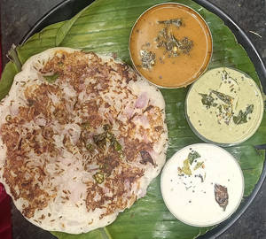 Onion Uttapam