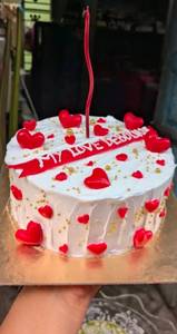 Heart Shape Cake (600 Gm)