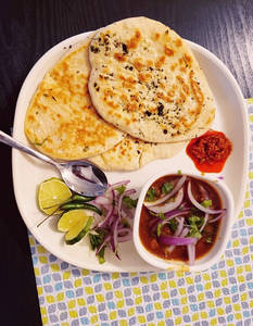 Pindi Chole Kulche