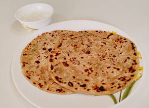 Onion Paratha (2 Pc)