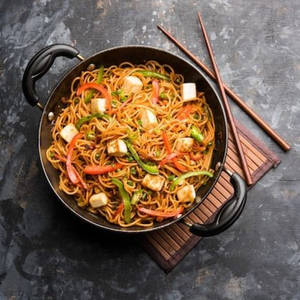 Panner Hakka Noodles