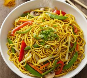 Veg hakka noodles