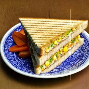Corn mix veg cheese sandwich