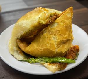 Samosa pav